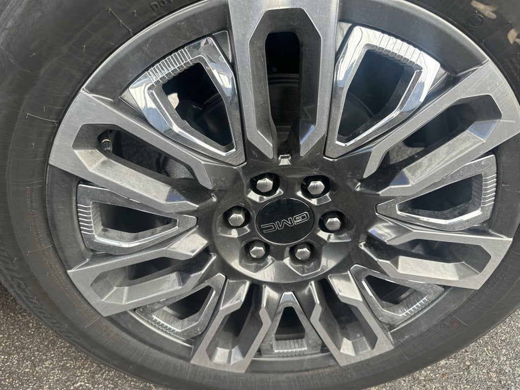 2024 GMC Yukon Denali Ultimate