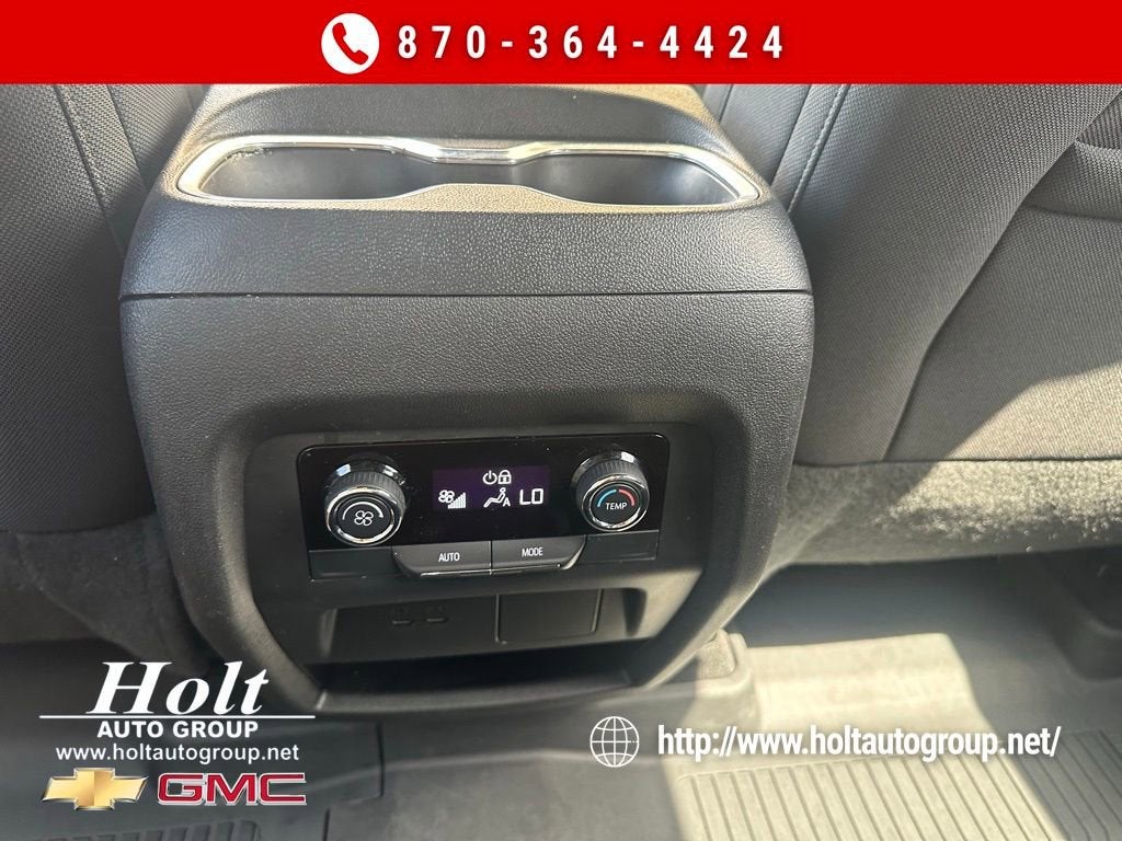 2024 Chevrolet Traverse LS