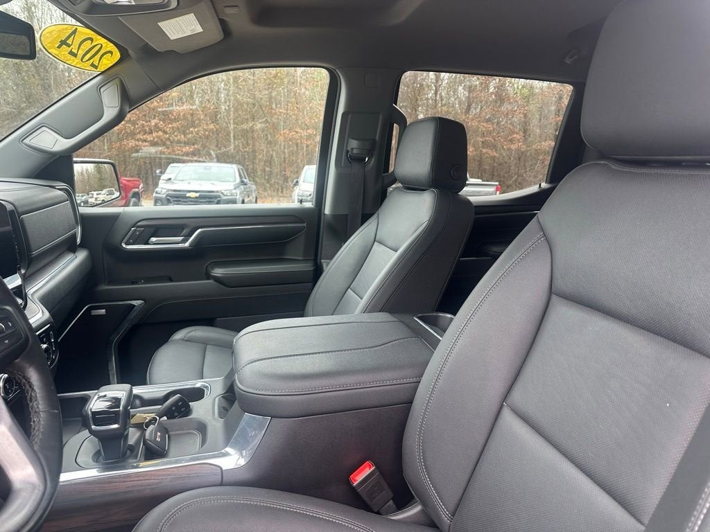 2024 GMC Sierra 1500 SLT