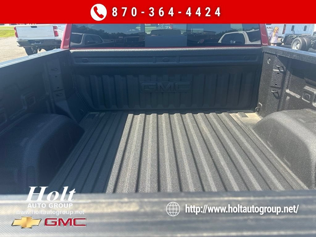 2025 GMC Sierra 1500 SLT