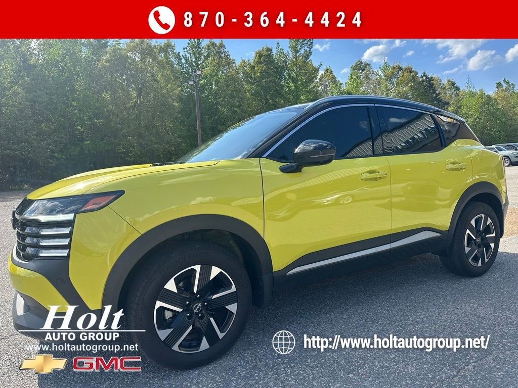 2025 Nissan Kicks SR