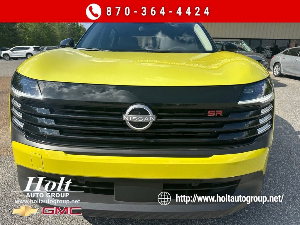 2025 Nissan Kicks SR