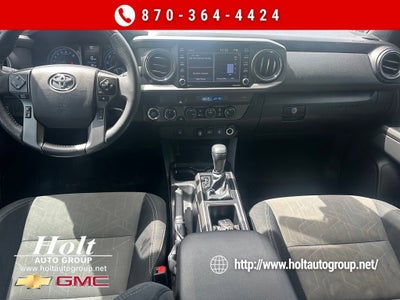 2022 Toyota Tacoma 4WD SR