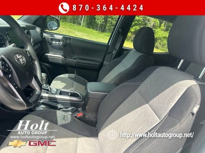 2022 Toyota Tacoma 4WD SR