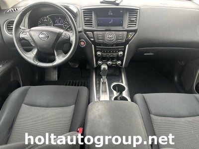 2017 Nissan Pathfinder SV