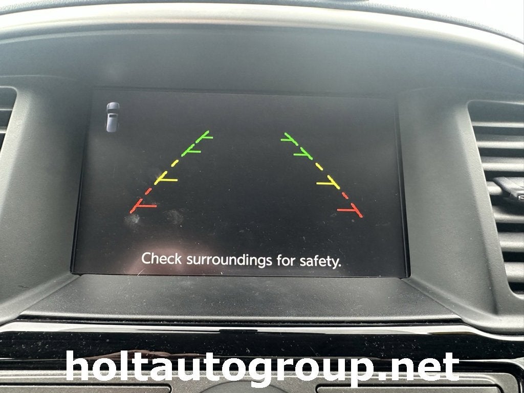 2017 Nissan Pathfinder SV