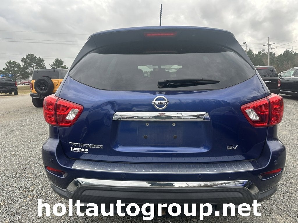 2017 Nissan Pathfinder SV