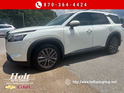 2024 Nissan Pathfinder SL