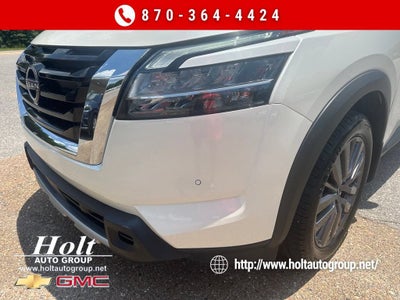 2024 Nissan Pathfinder SL