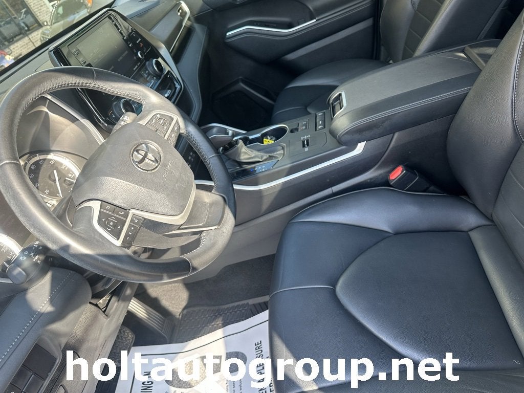 2022 Toyota Highlander XLE