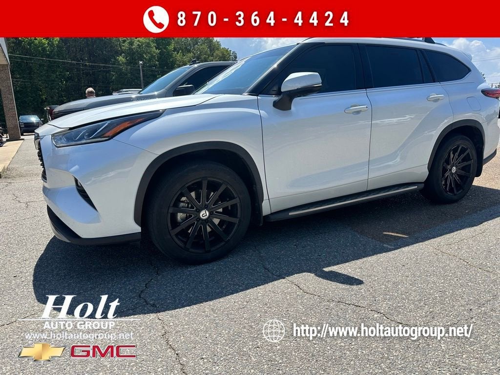 2023 Toyota Highlander L