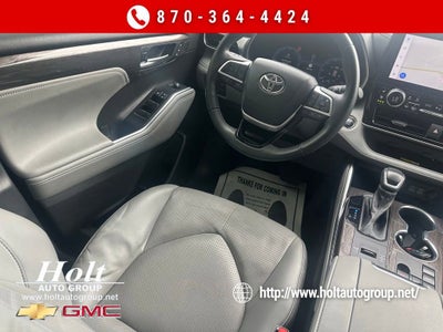 2023 Toyota Highlander L