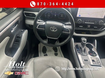 2023 Toyota Highlander L
