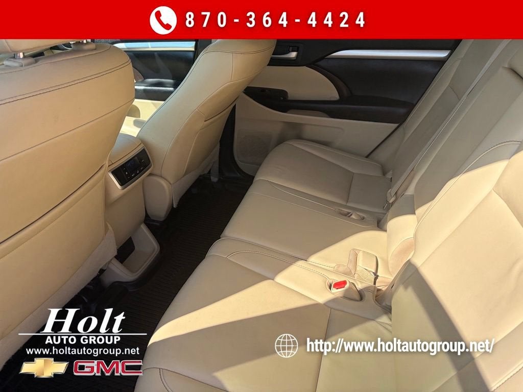 2019 Toyota Highlander SE