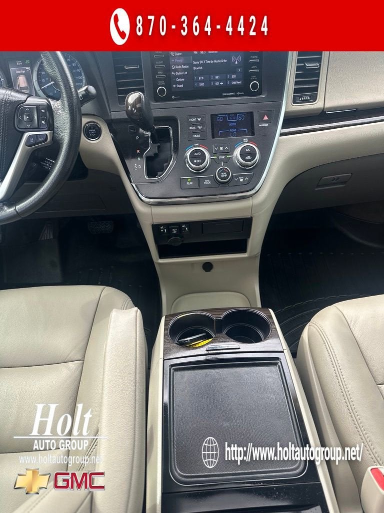 2018 Toyota Sienna XLE Auto Access Seat