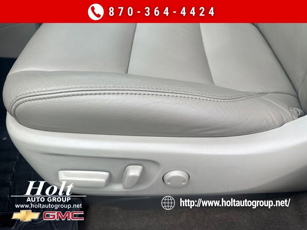 2018 Toyota Sienna XLE Auto Access Seat